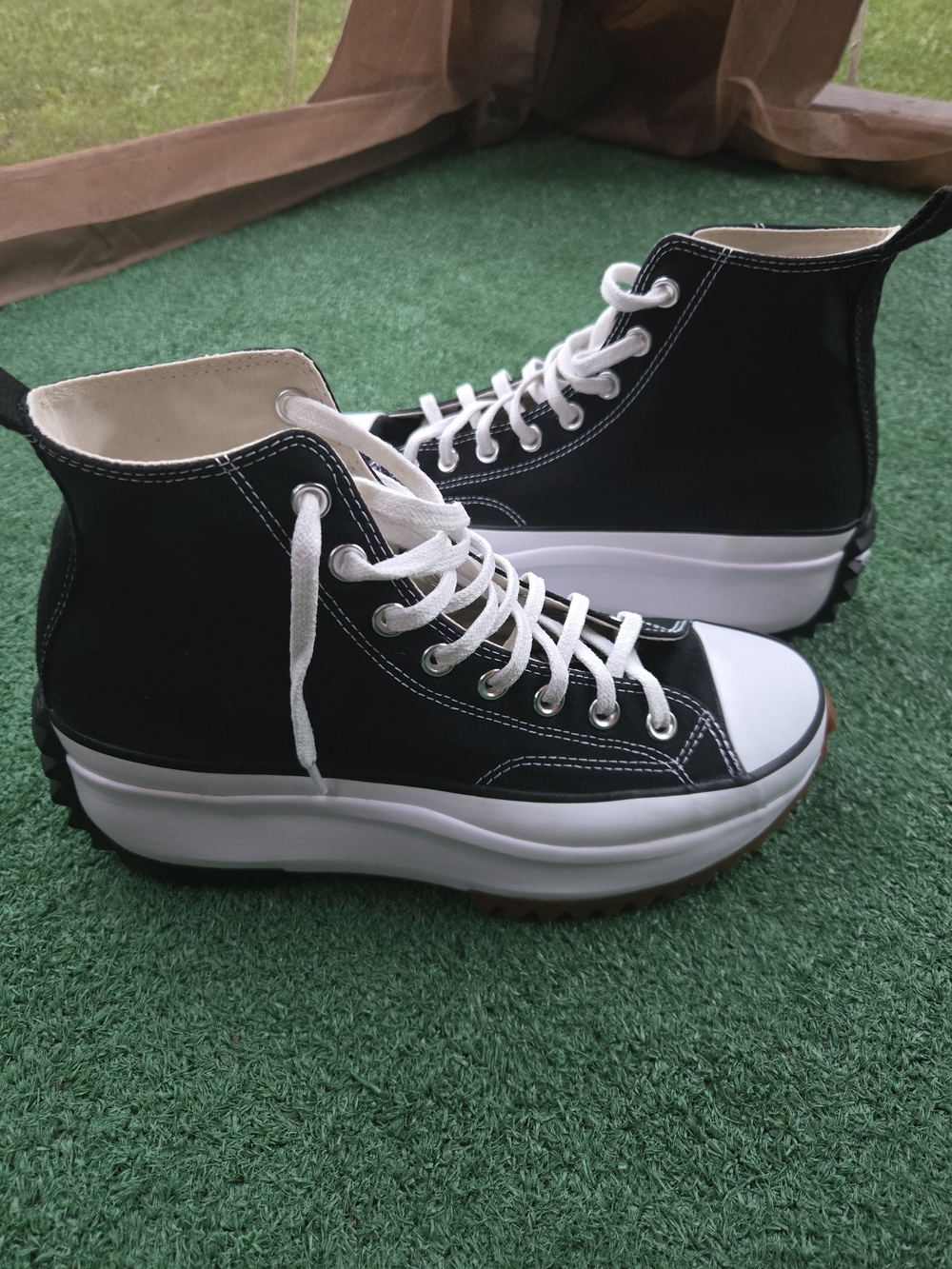 Converse Run Star Hike Platform Sneakers Size Womens 9.5, Mens 8